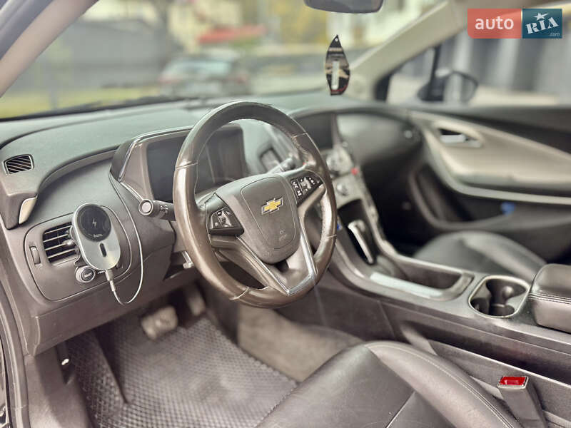Хэтчбек Chevrolet Volt 2014 в Виннице