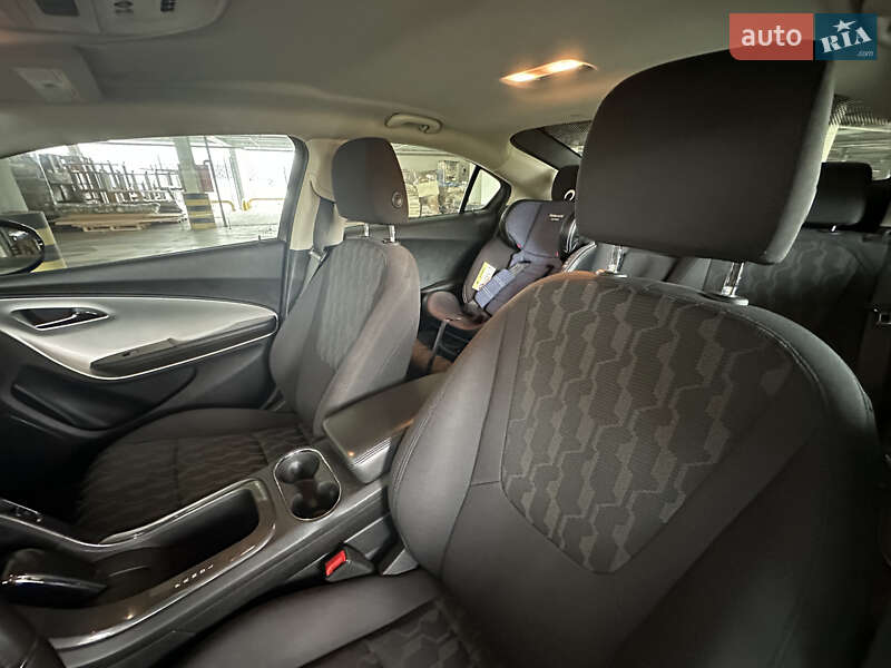 Хэтчбек Chevrolet Volt 2015 в Киеве фото 20 Хэтчбек Chevrolet Volt 2015 в Киеве