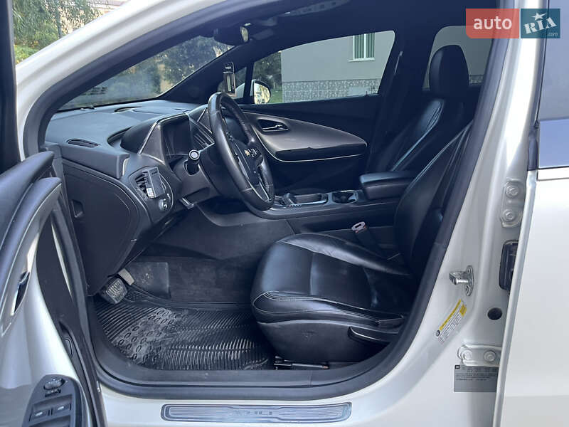 Хетчбек Chevrolet Volt 2011 в Івано-Франківську