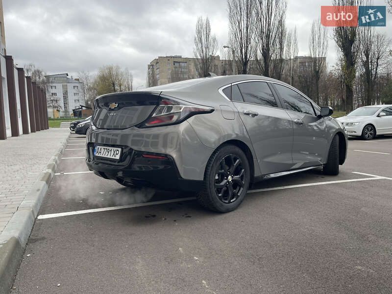 Хетчбек Chevrolet Volt 2017 в Києві