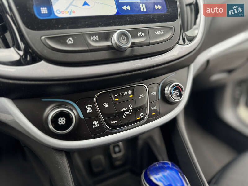 Хетчбек Chevrolet Volt 2016 в Києві