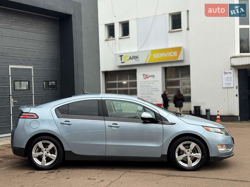 Хетчбек Chevrolet Volt 2012 в Києві