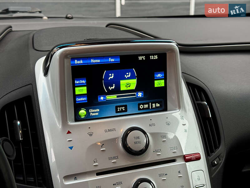 Хетчбек Chevrolet Volt 2012 в Києві