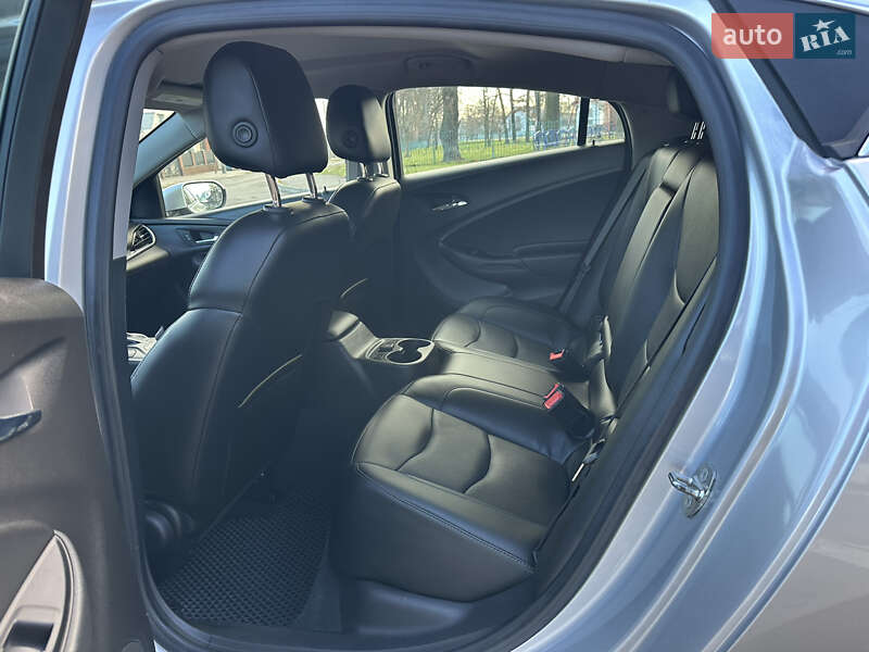 Хэтчбек Chevrolet Volt 2017 в Виннице