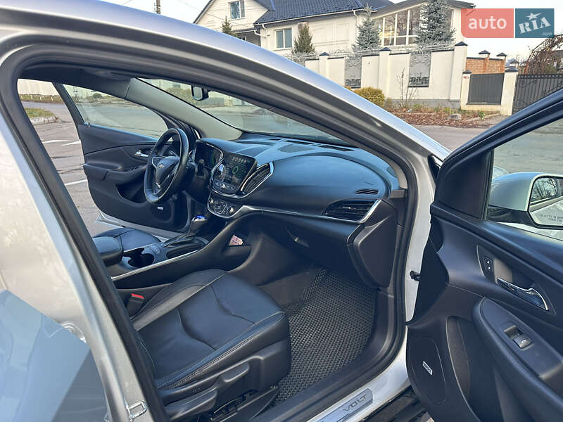 Хэтчбек Chevrolet Volt 2017 в Виннице