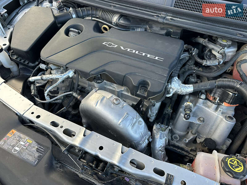 Хэтчбек Chevrolet Volt 2017 в Виннице