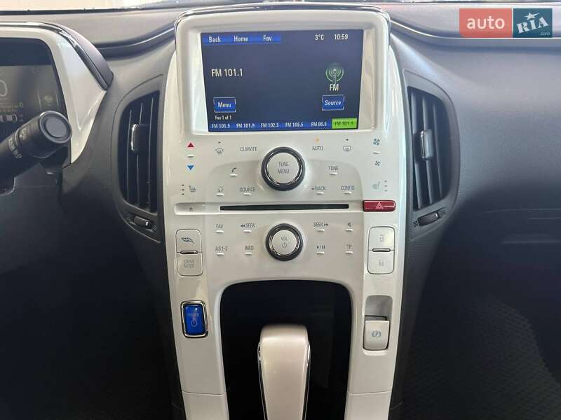 Хэтчбек Chevrolet Volt 2012 в Киеве