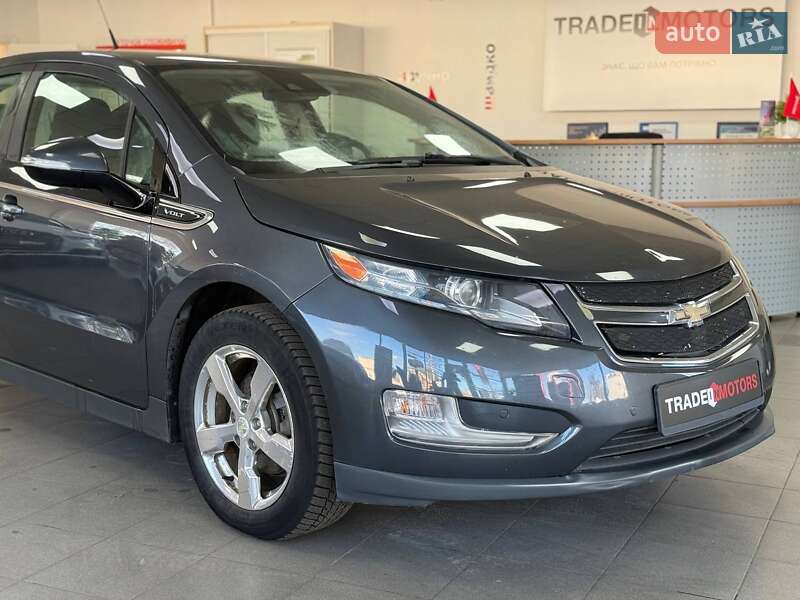 Хэтчбек Chevrolet Volt 2012 в Киеве
