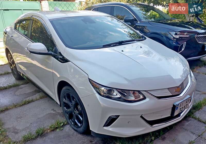 Хэтчбек Chevrolet Volt 2016 в Киеве фото Хэтчбек Chevrolet Volt 2016 в Киеве
