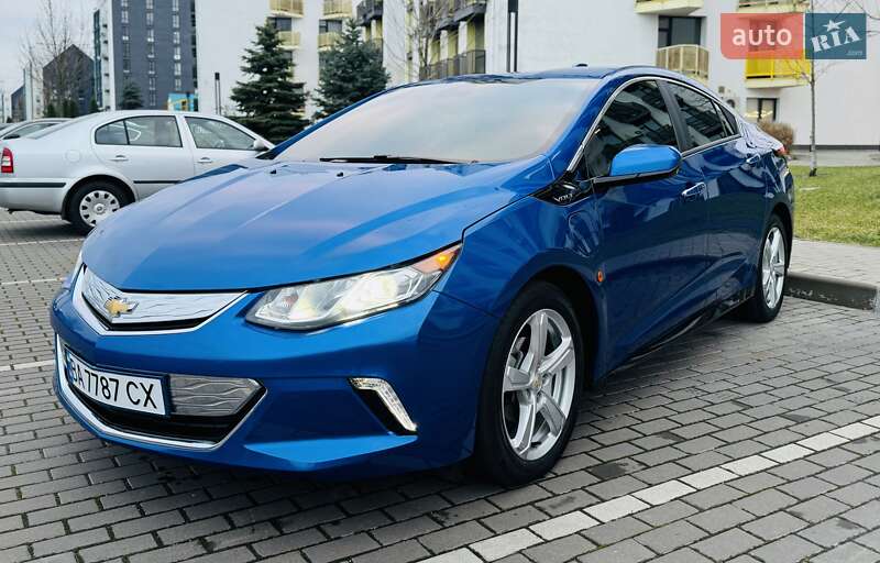 Хэтчбек Chevrolet Volt 2016 в Белогородке