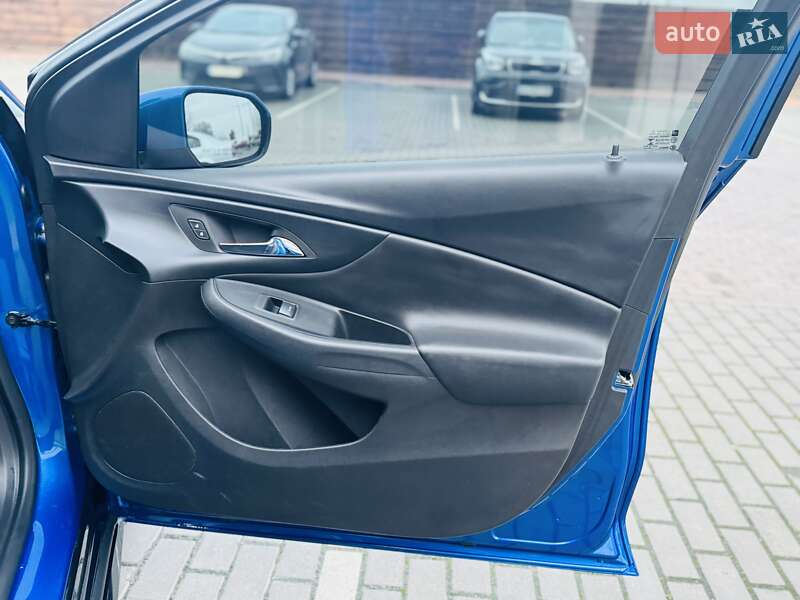 Хэтчбек Chevrolet Volt 2016 в Белогородке