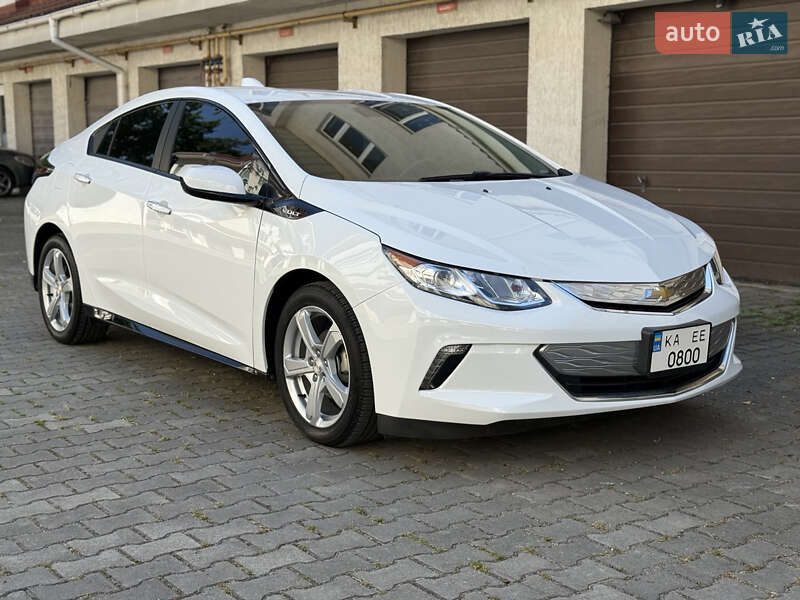 Хетчбек Chevrolet Volt 2015 в Києві