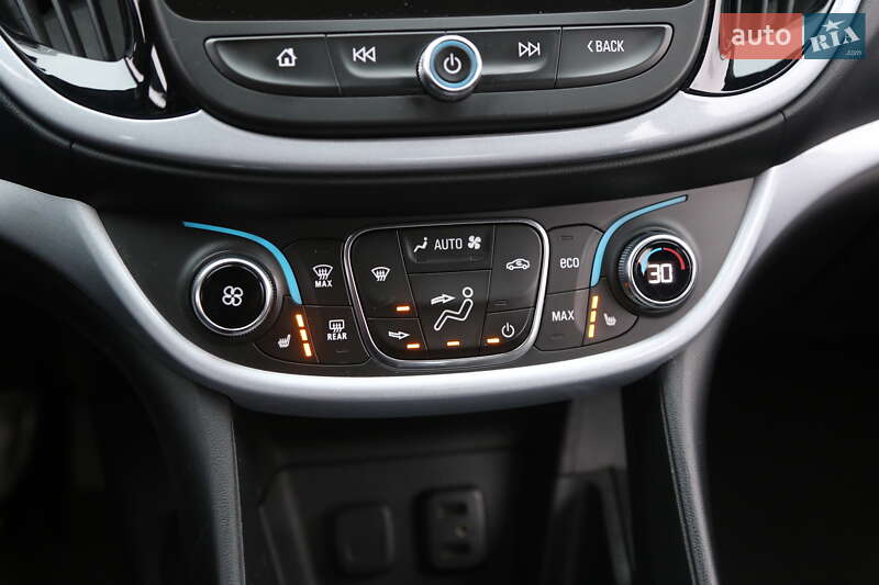 Хетчбек Chevrolet Volt 2016 в Києві