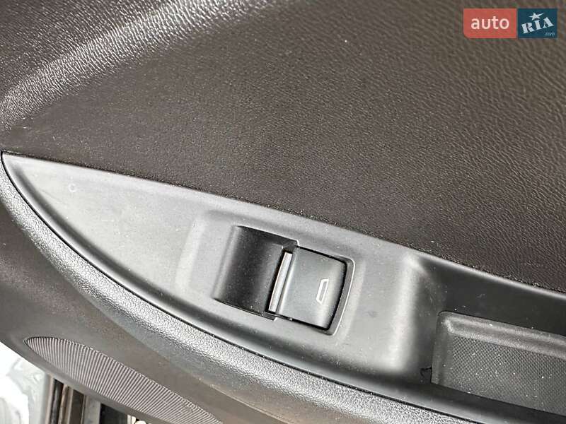 Хэтчбек Chevrolet Volt 2017 в Одессе фото 32 Хэтчбек Chevrolet Volt 2017 в Одессе