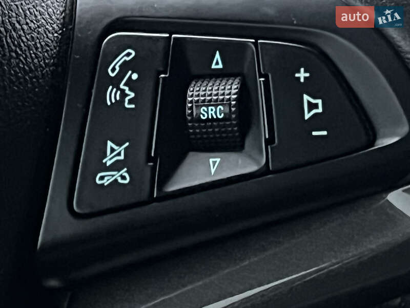 Хэтчбек Chevrolet Volt 2015 в Киеве