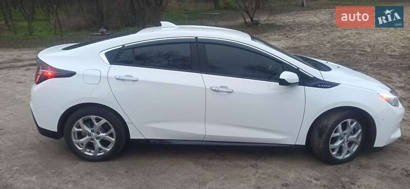 Хэтчбек Chevrolet Volt 2017 в Кременчуге фото 6 Хэтчбек Chevrolet Volt 2017 в Кременчуге