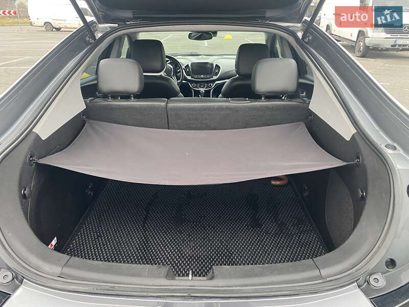 Хетчбек Chevrolet Volt 2018 в Києві