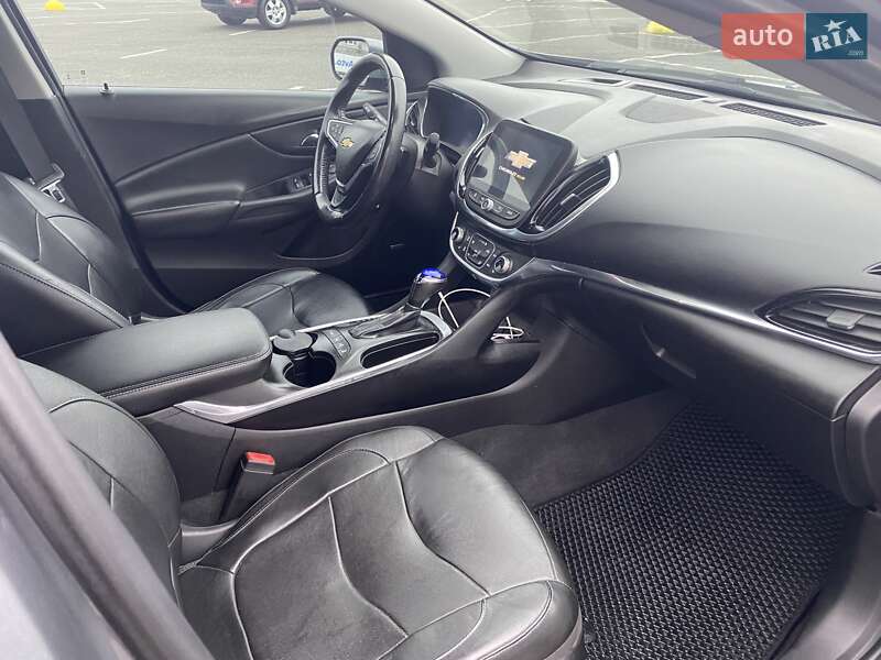 Хетчбек Chevrolet Volt 2018 в Києві