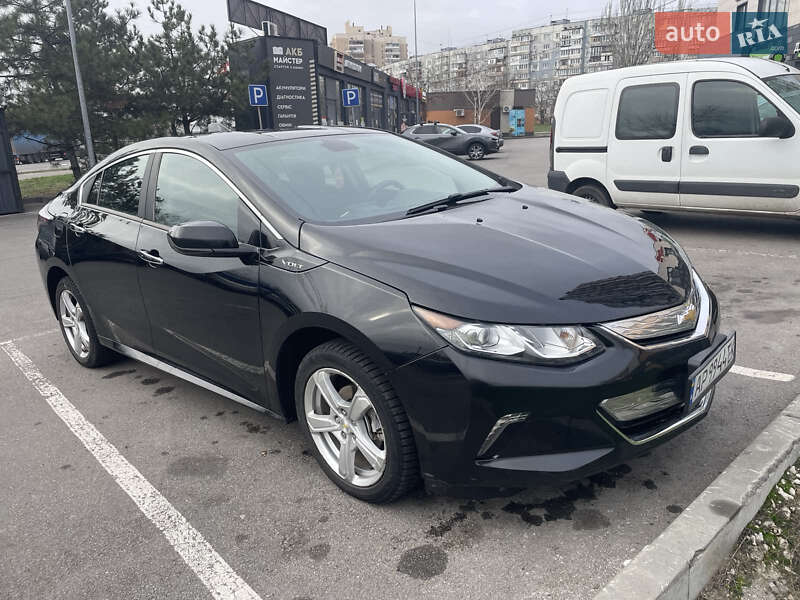 Хэтчбек Chevrolet Volt 2016 в Запорожье