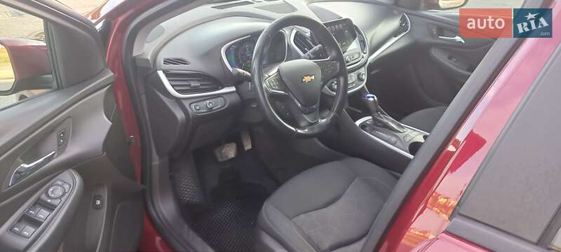 Хэтчбек Chevrolet Volt 2016 в Ивано-Франковске