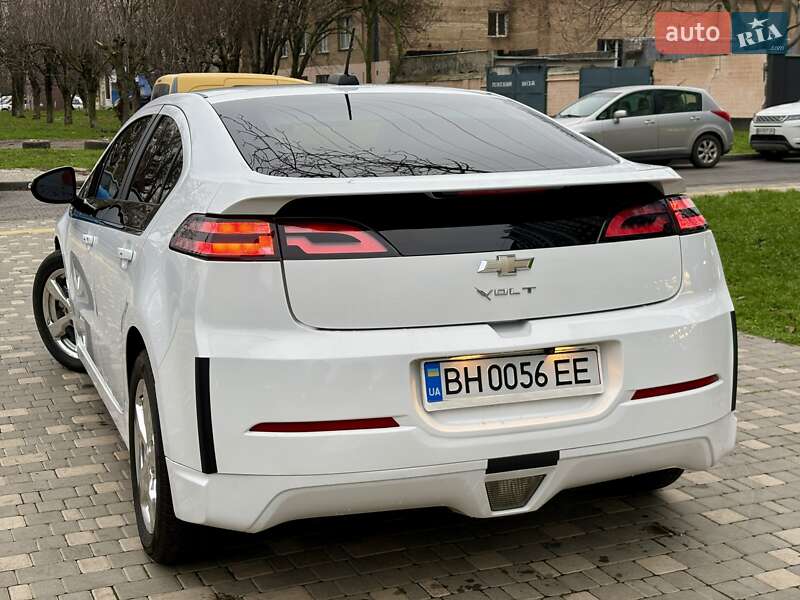 Хэтчбек Chevrolet Volt 2015 в Одессе