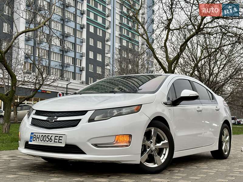 Хэтчбек Chevrolet Volt 2015 в Одессе