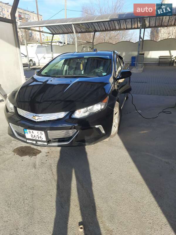 Хэтчбек Chevrolet Volt 2015 в Кропивницком