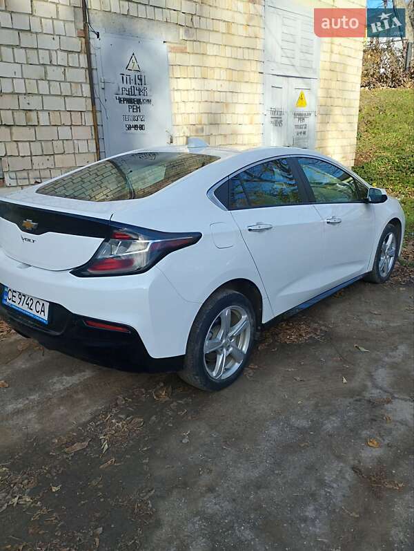 Хетчбек Chevrolet Volt 2018 в Чернівцях