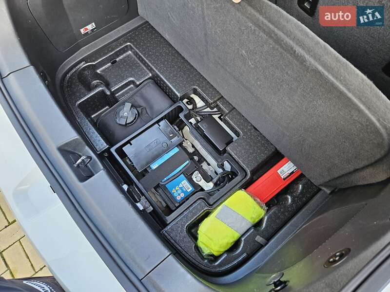 Хэтчбек Chevrolet Volt 2016 в Одессе