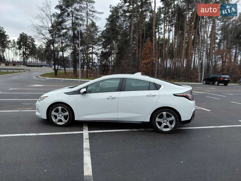 Хетчбек Chevrolet Volt 2018 в Києві