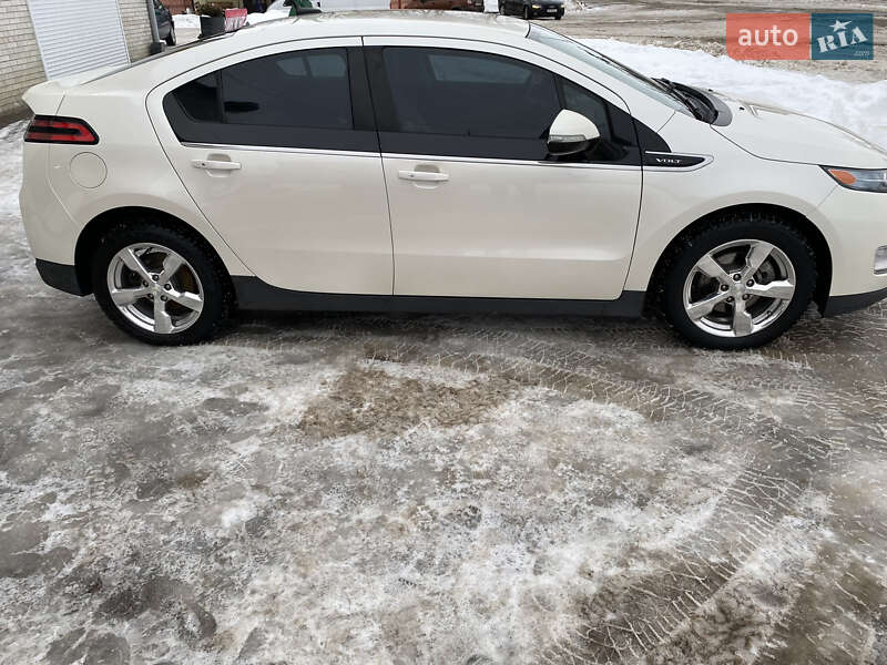 Хэтчбек Chevrolet Volt 2013 в Киеве фото 12 Хэтчбек Chevrolet Volt 2013 в Киеве