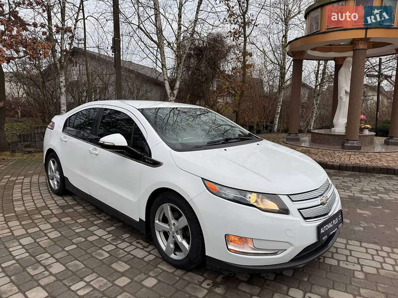 Хэтчбек Chevrolet Volt 2013 в Ивано-Франковске