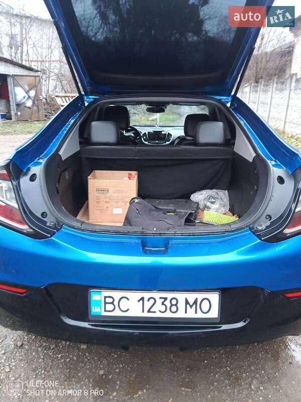 Хэтчбек Chevrolet Volt 2016 в Стрые