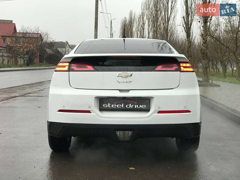 Хэтчбек Chevrolet Volt 2014 в Николаеве
