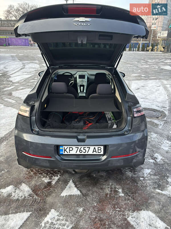 Хэтчбек Chevrolet Volt 2012 в Запорожье
