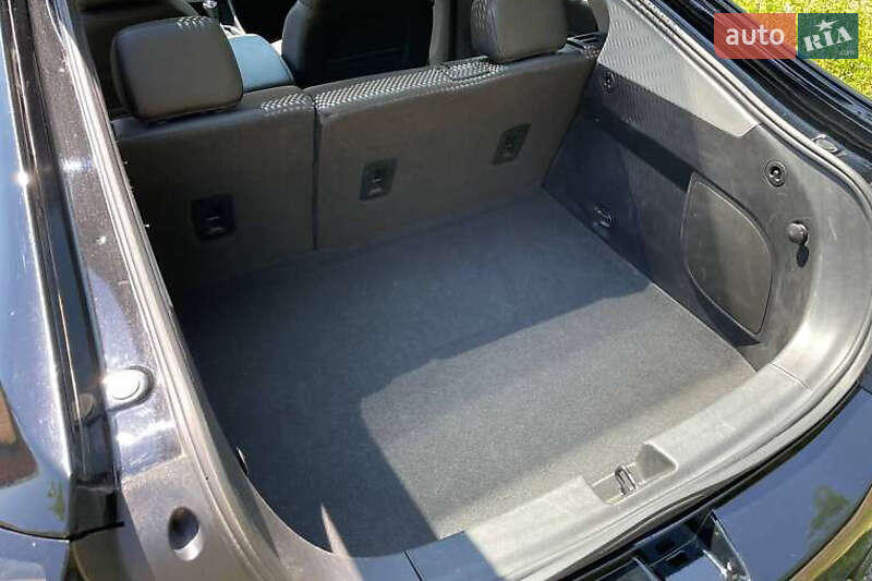 Хэтчбек Chevrolet Volt 2018 в Киеве