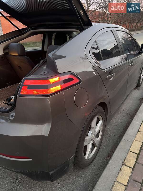 Хэтчбек Chevrolet Volt 2013 в Киеве