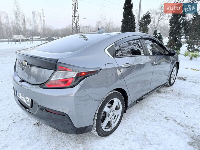 Хэтчбек Chevrolet Volt 2018 в Киеве
