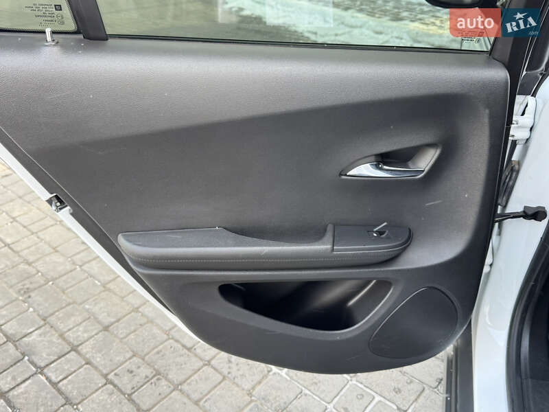 Хэтчбек Chevrolet Volt 2015 в Одессе фото 30 Хэтчбек Chevrolet Volt 2015 в Одессе