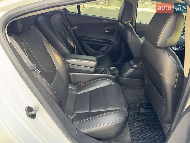 Хэтчбек Chevrolet Volt 2015 в Одессе фото 37 Хэтчбек Chevrolet Volt 2015 в Одессе