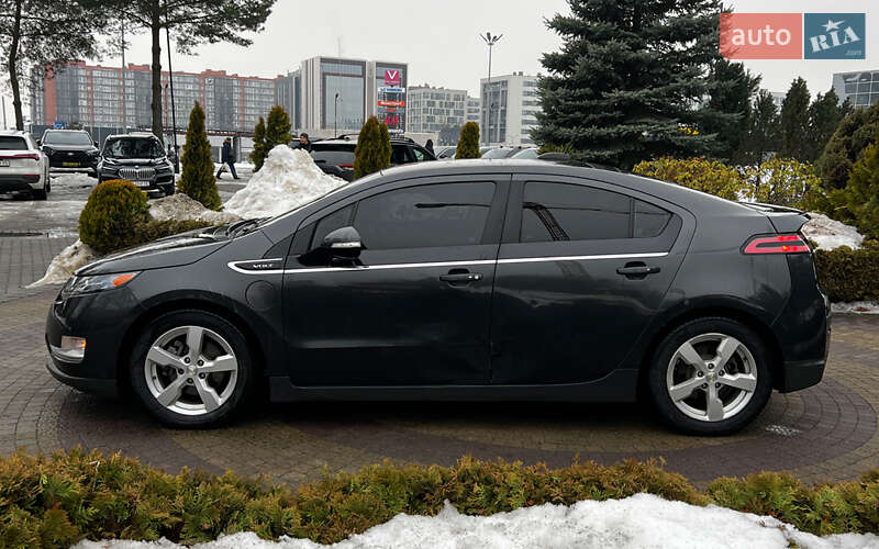 Хэтчбек Chevrolet Volt 2015 в Львове