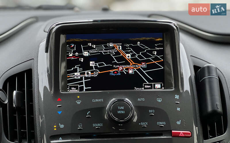 Хэтчбек Chevrolet Volt 2015 в Львове