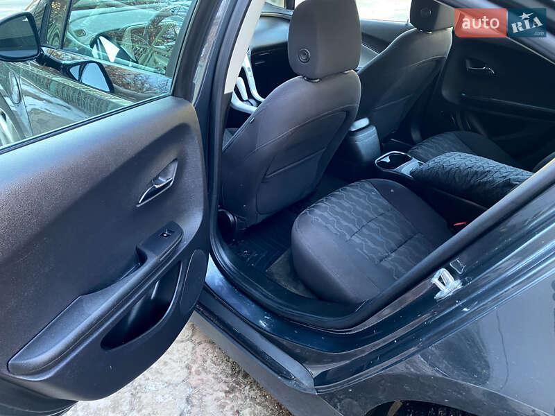 Хэтчбек Chevrolet Volt 2013 в Одессе