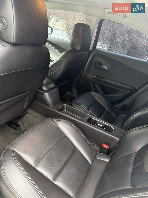 Хетчбек Chevrolet Volt 2011 в Києві фото 8 Хетчбек Chevrolet Volt 2011 в Києві