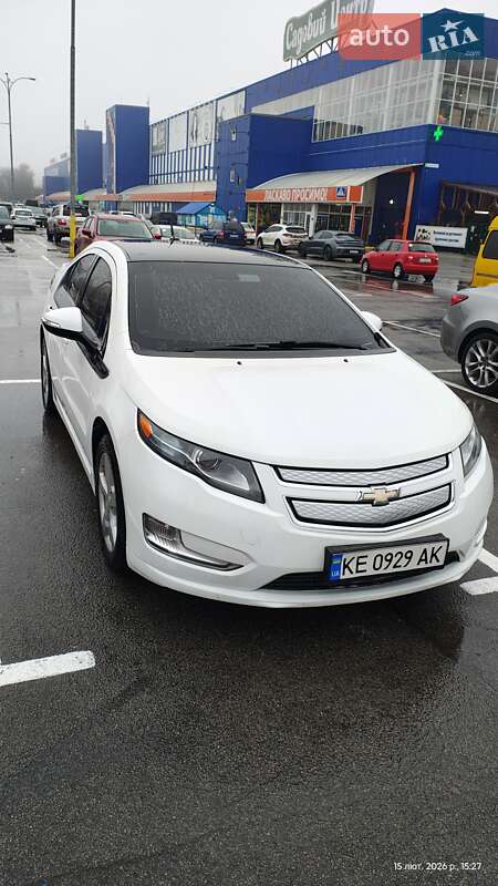 Хетчбек Chevrolet Volt 2011 в Дніпрі