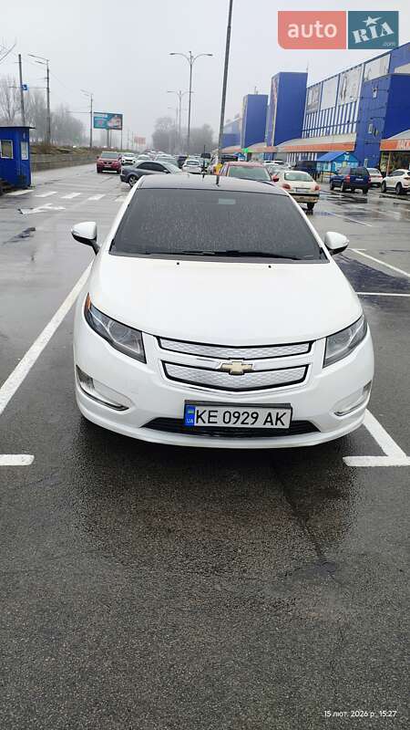 Хетчбек Chevrolet Volt 2011 в Дніпрі