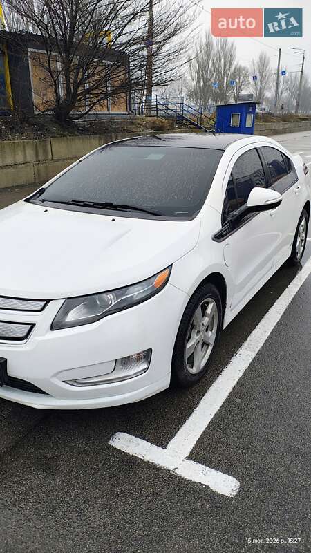 Хетчбек Chevrolet Volt 2011 в Дніпрі