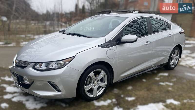 Хэтчбек Chevrolet Volt 2018 в Киеве