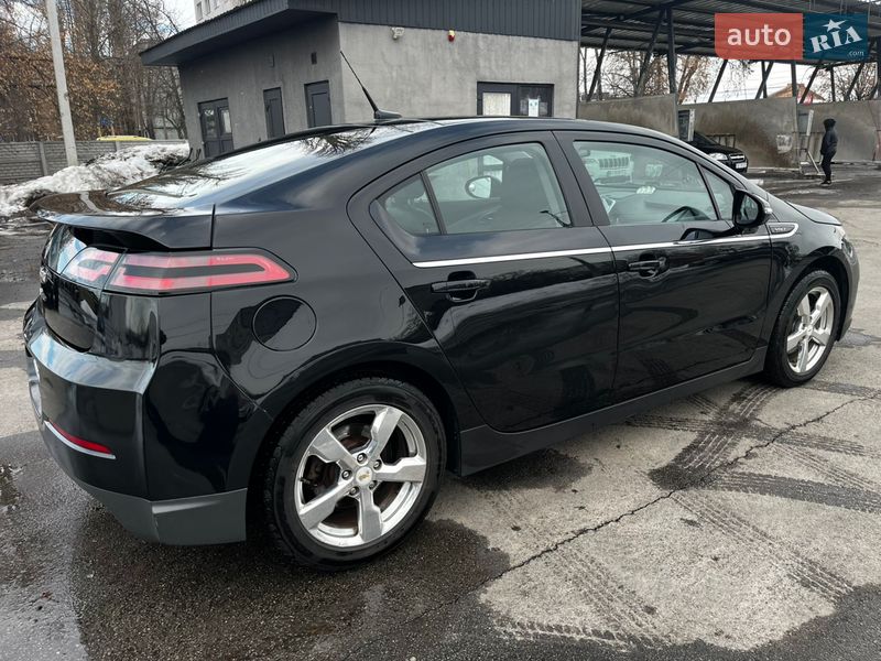 Хетчбек Chevrolet Volt 2011 в Чернігові