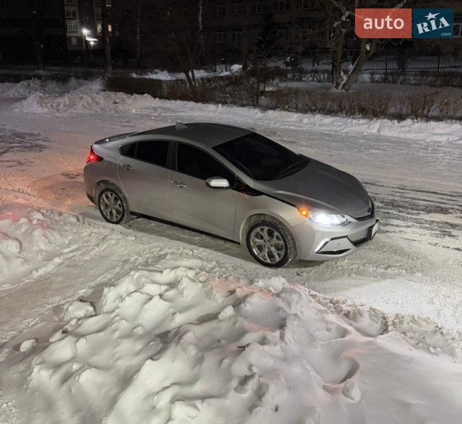 Хэтчбек Chevrolet Volt 2016 в Ивано-Франковске